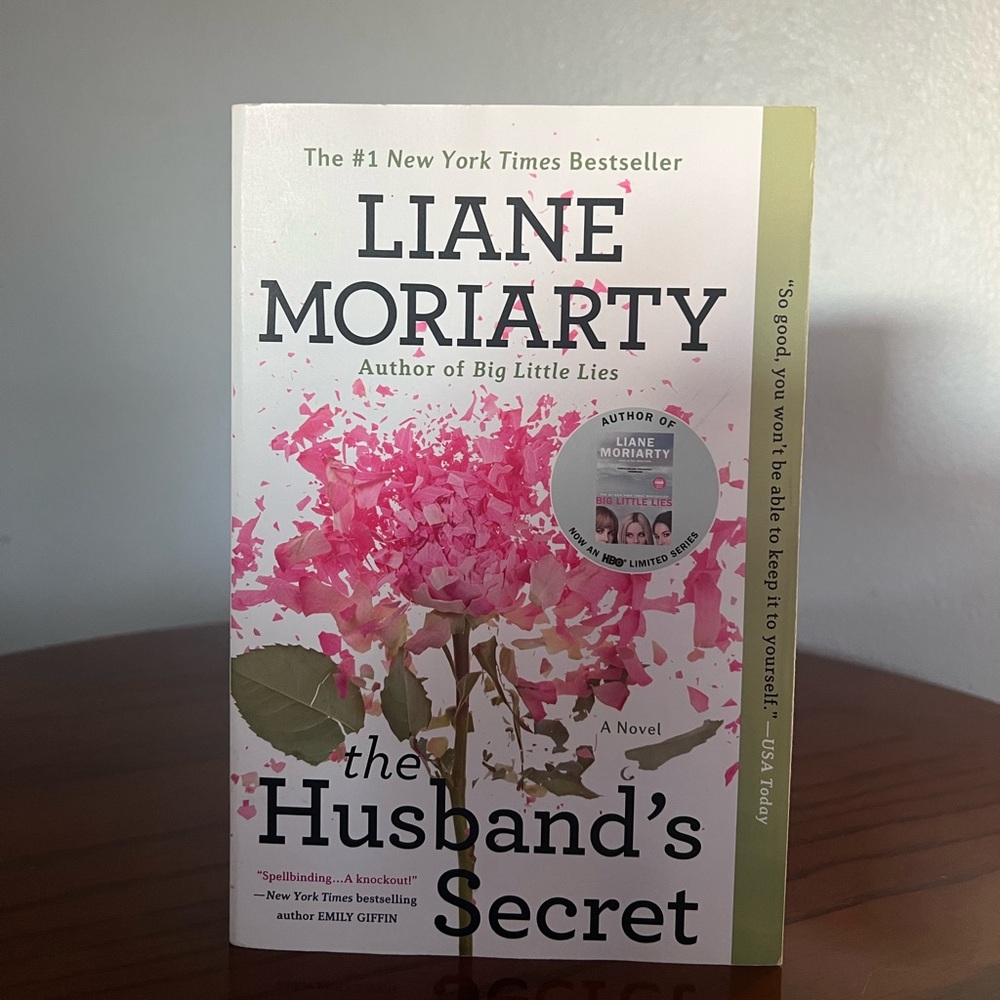 The Husband's Secret by Liane Moriarty